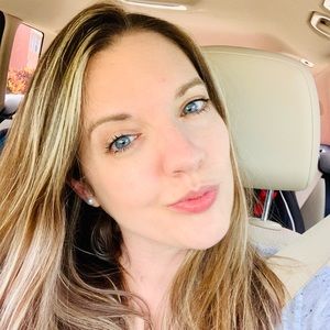 Meet your Posher, Brittney